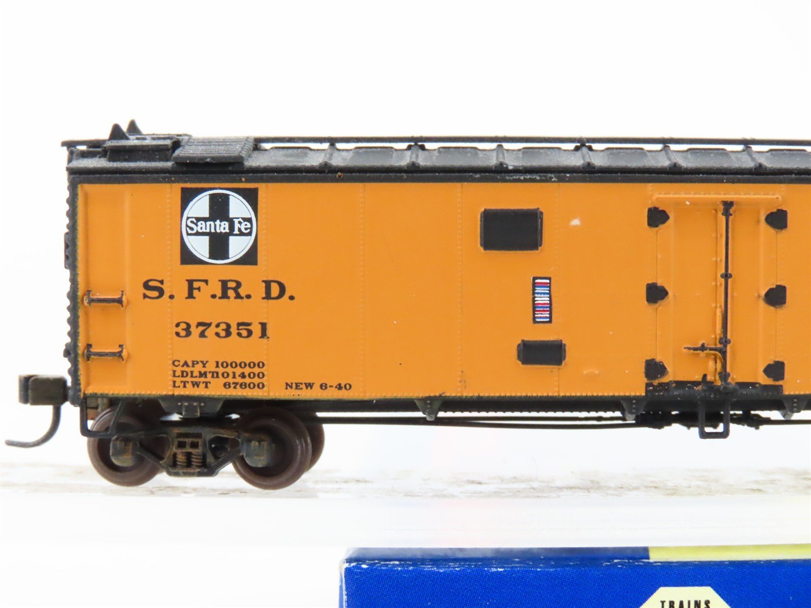 N Scale Athearn RTR 11575 SFRD Santa Fe 50' Ice Bunker #37351 Weathered