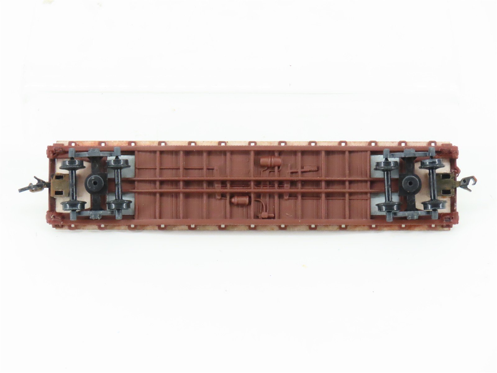 N Scale Atlas 38111 Southern 50' Flatcar wStakes #51861 Weathered