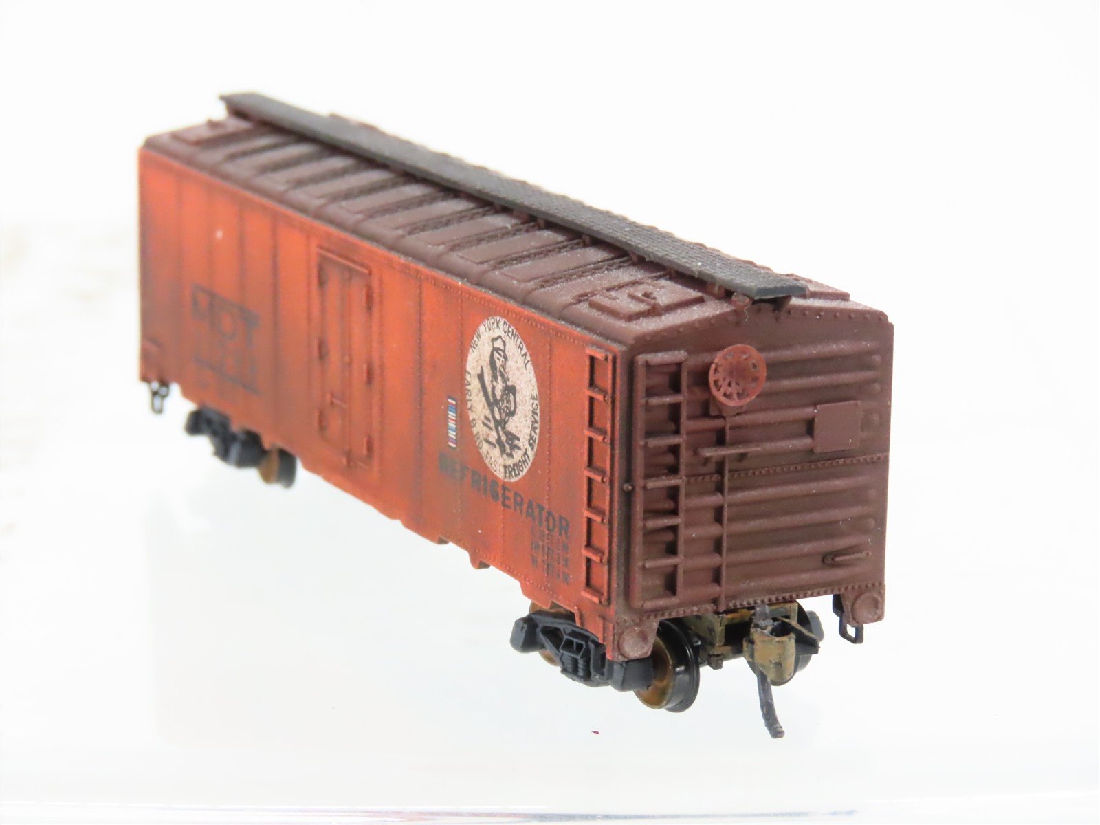 N Scale Atlas 2395 MDT New York Central Reefer Car #11288 Weathered