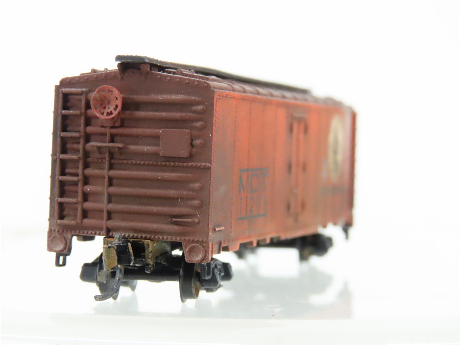 N Scale Atlas 2395 MDT New York Central Reefer Car #11288 Weathered