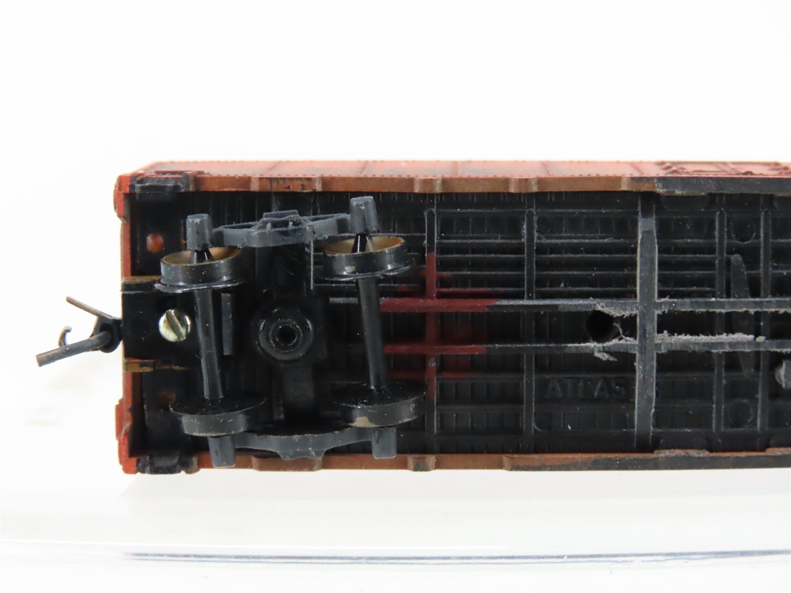 N Scale Atlas 2395 MDT New York Central Reefer Car #11288 Weathered