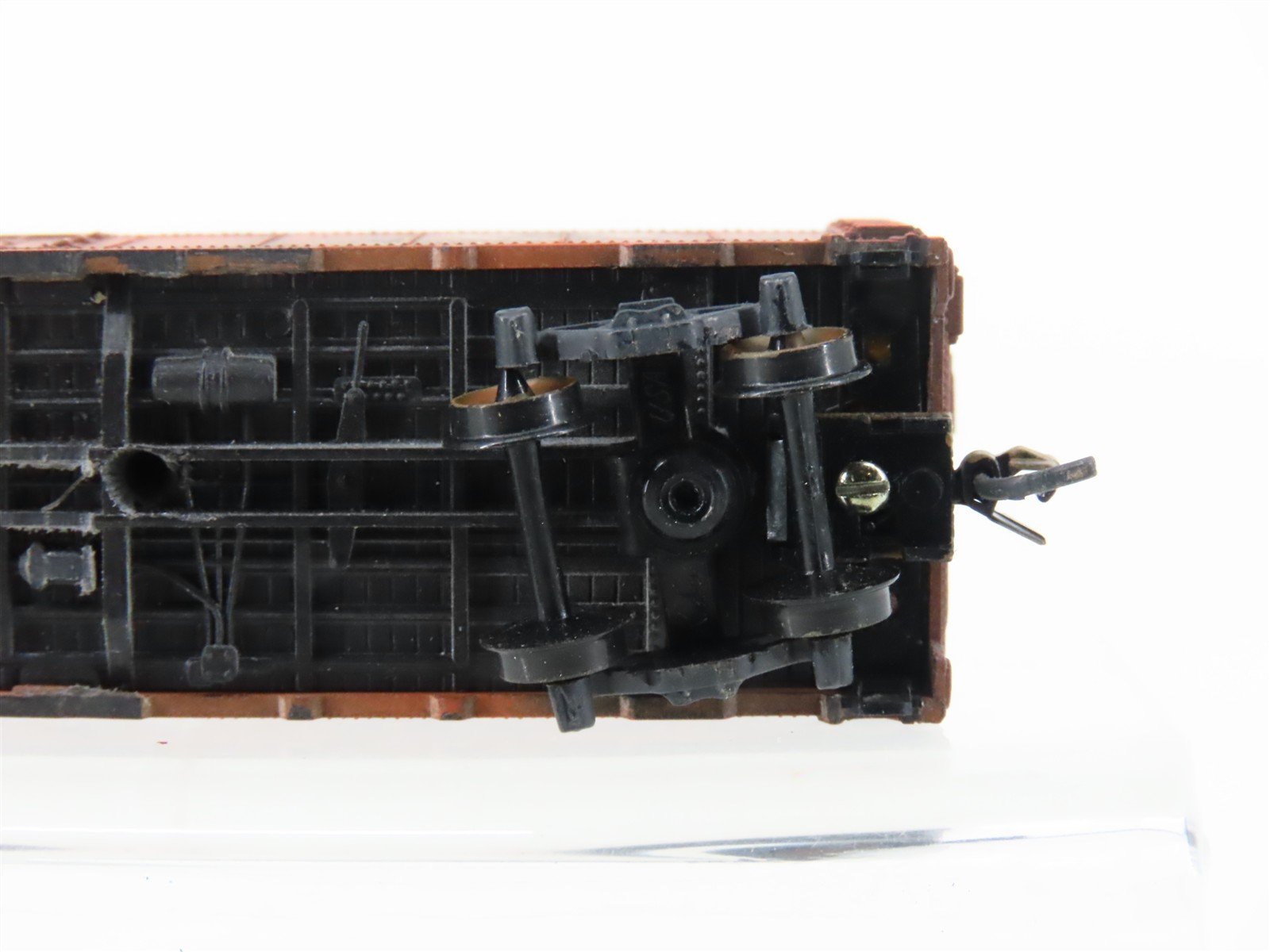 N Scale Atlas 2395 MDT New York Central Reefer Car #11288 Weathered
