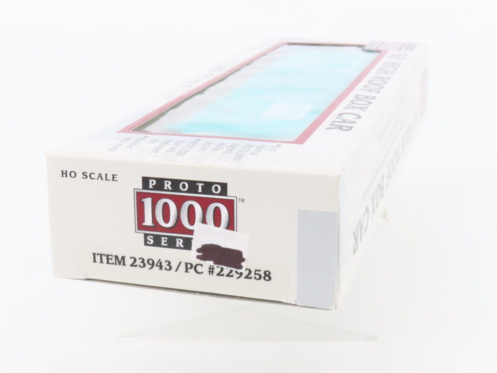 HO Scale PROTO 1000 23943 PC Penn Central 50' Single Door Box Car #229258
