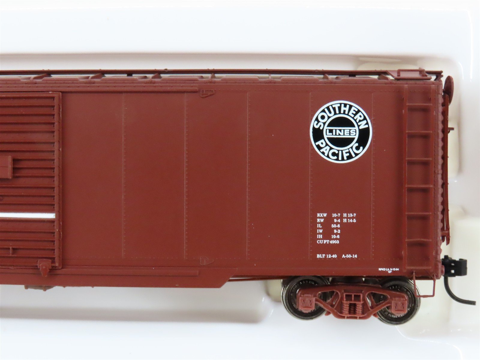 HO Scale PROTO 2000 30381 SP Southern Pacific 50' Automobile Box Car #64988