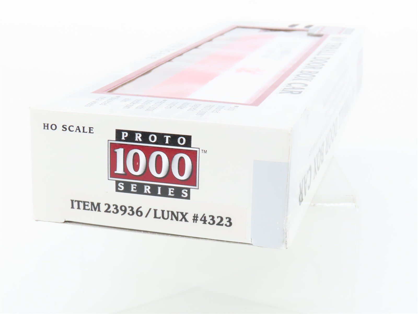 HO Scale PROTO 1000 23936 LUNX MacMillan Bloedel 60' Thrall Door Box Car #4323