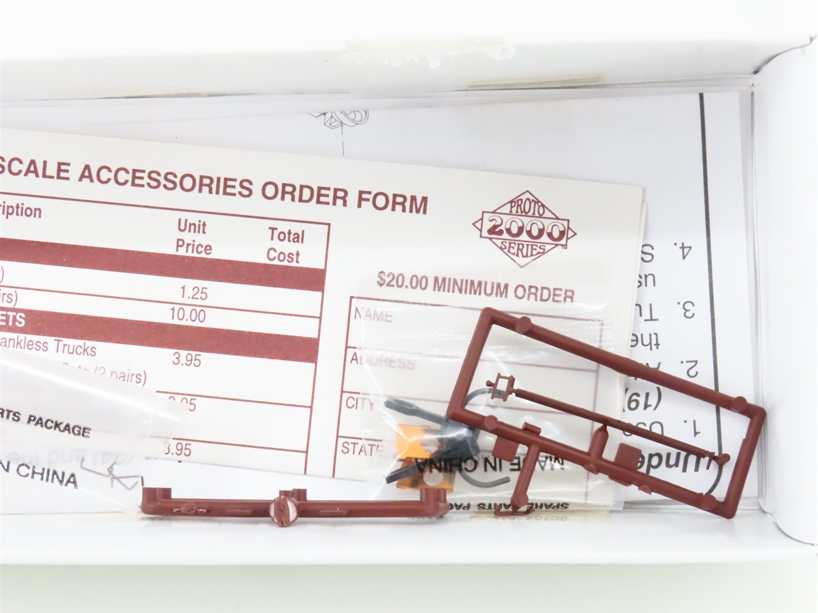 HO Scale PROTO 2000 30360 SP Southern Pacific 50' Automobile Box Car #65424