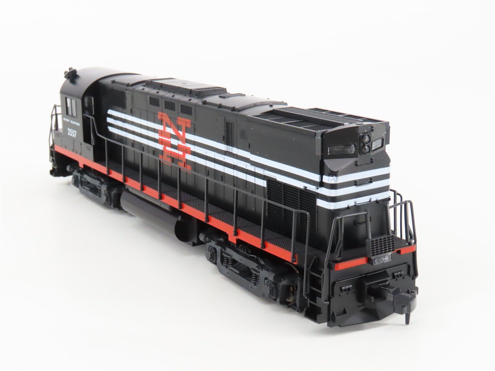 HO Scale Atlas/KATO 8039 NH New Haven ALCO C425 Diesel Locomotive #2557
