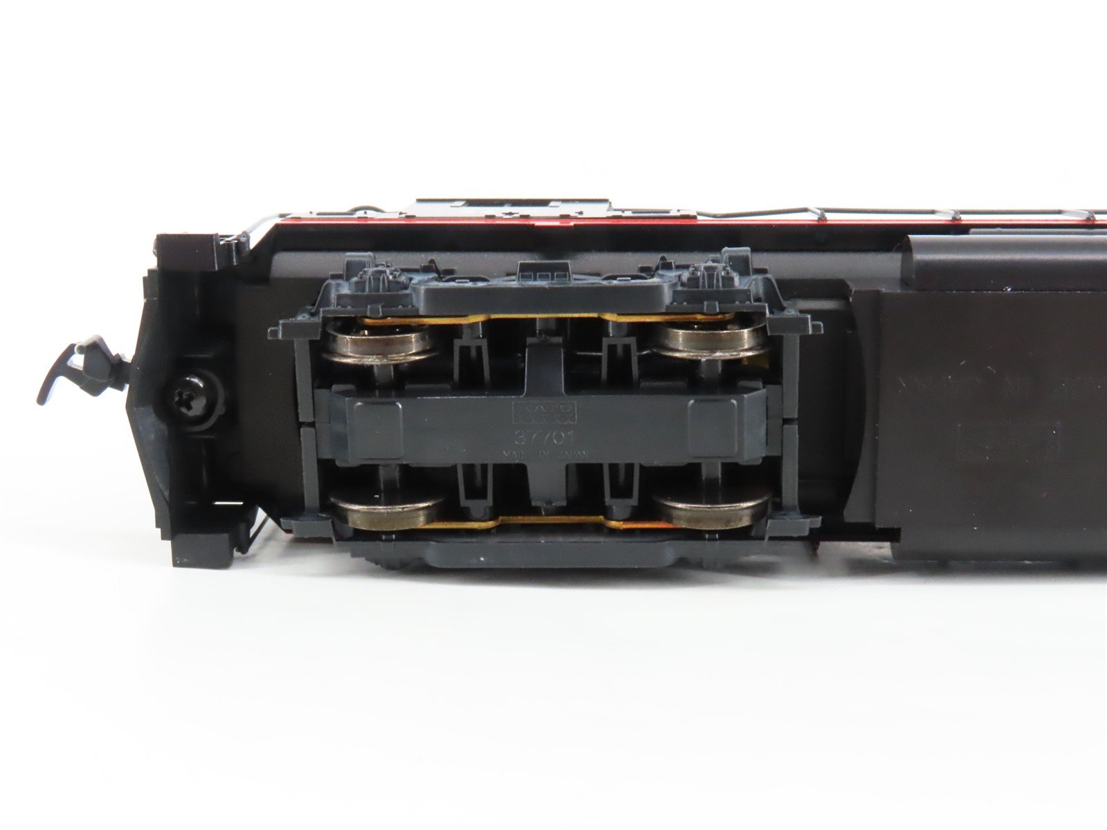 HO Scale Atlas/KATO 8039 NH New Haven ALCO C425 Diesel Locomotive #2557