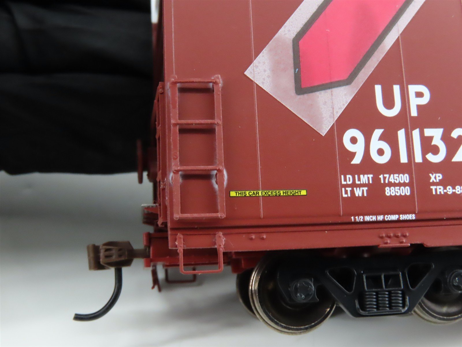 HO Scale Athearn ATH90584 UP Union Pacific 60' High Cube Box Car #961132