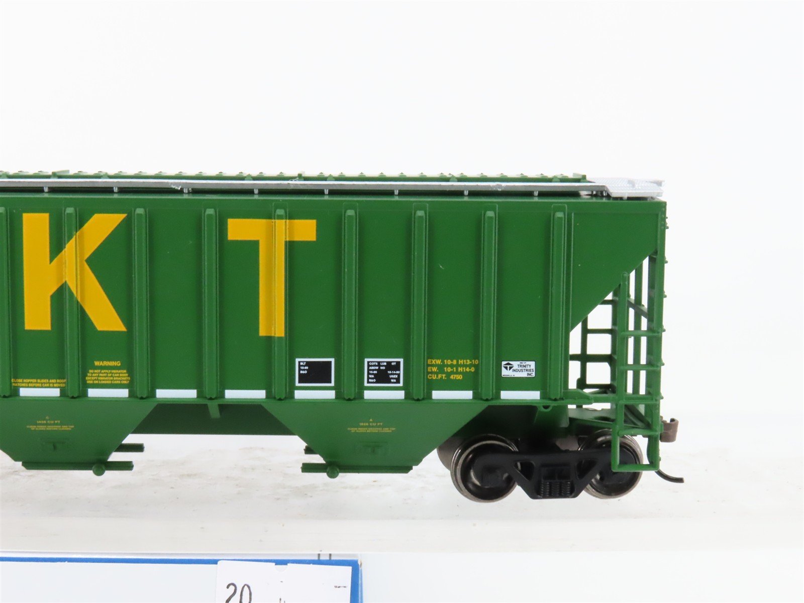 HO Scale Athearn ATH18787 MKT Missouri Kansas Texas 3-Bay Covered Hopper #4367