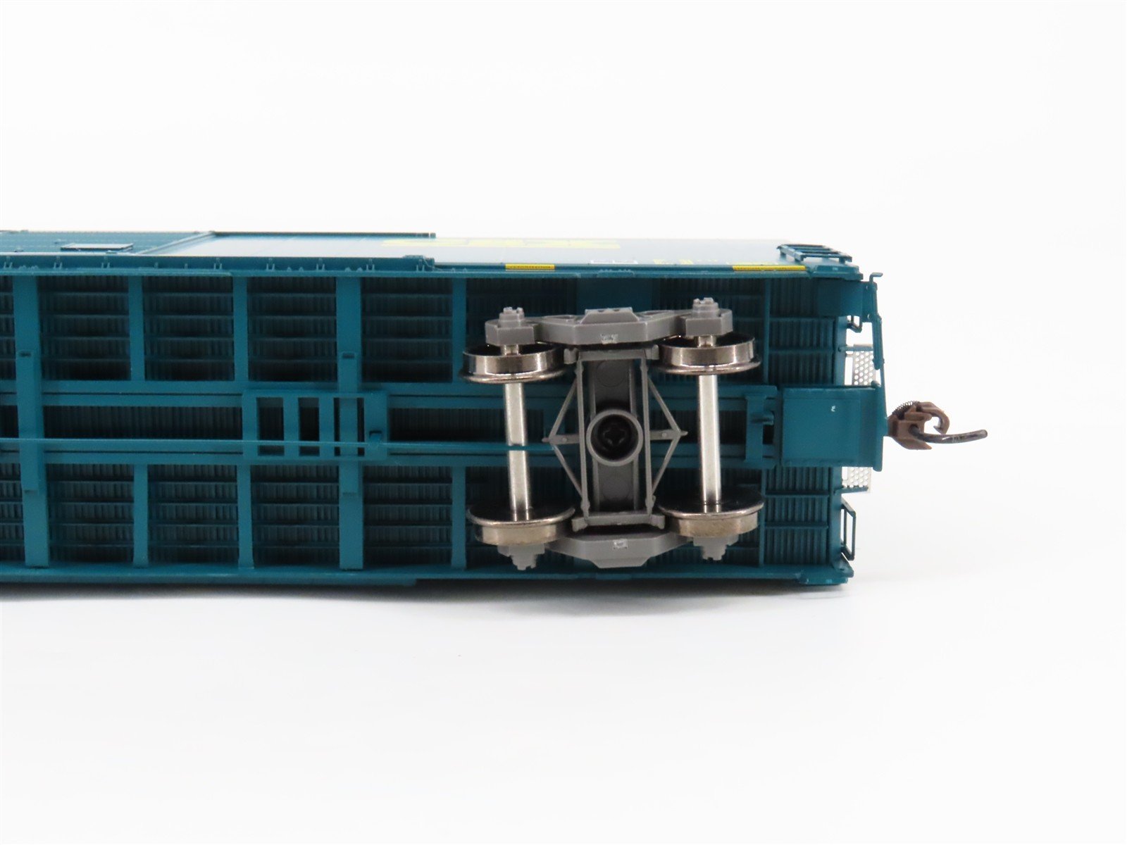 HO Scale Athearn ATH90572 CSXT 60' FMC High Cube Double Door Box Car #166701