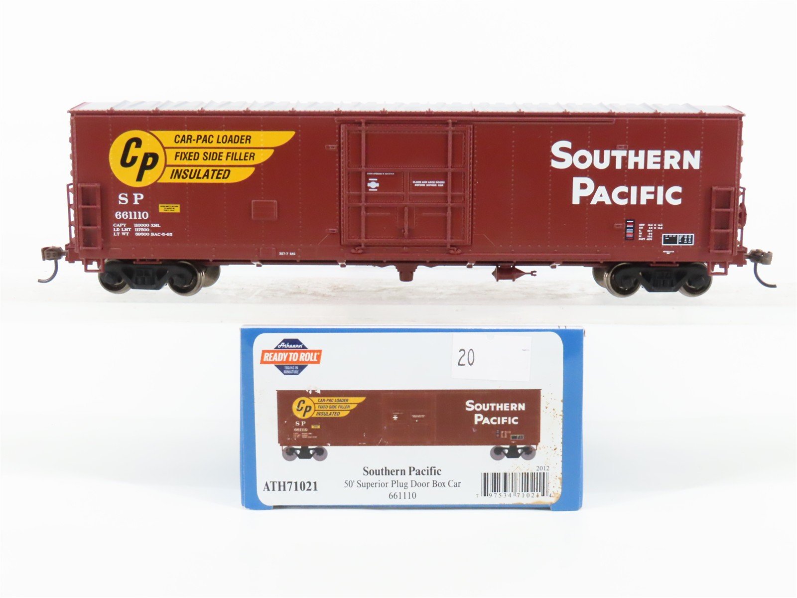 HO Scale Athearn ATH71021 SP Southern Pacific 50' Plug Door Box Car #661110