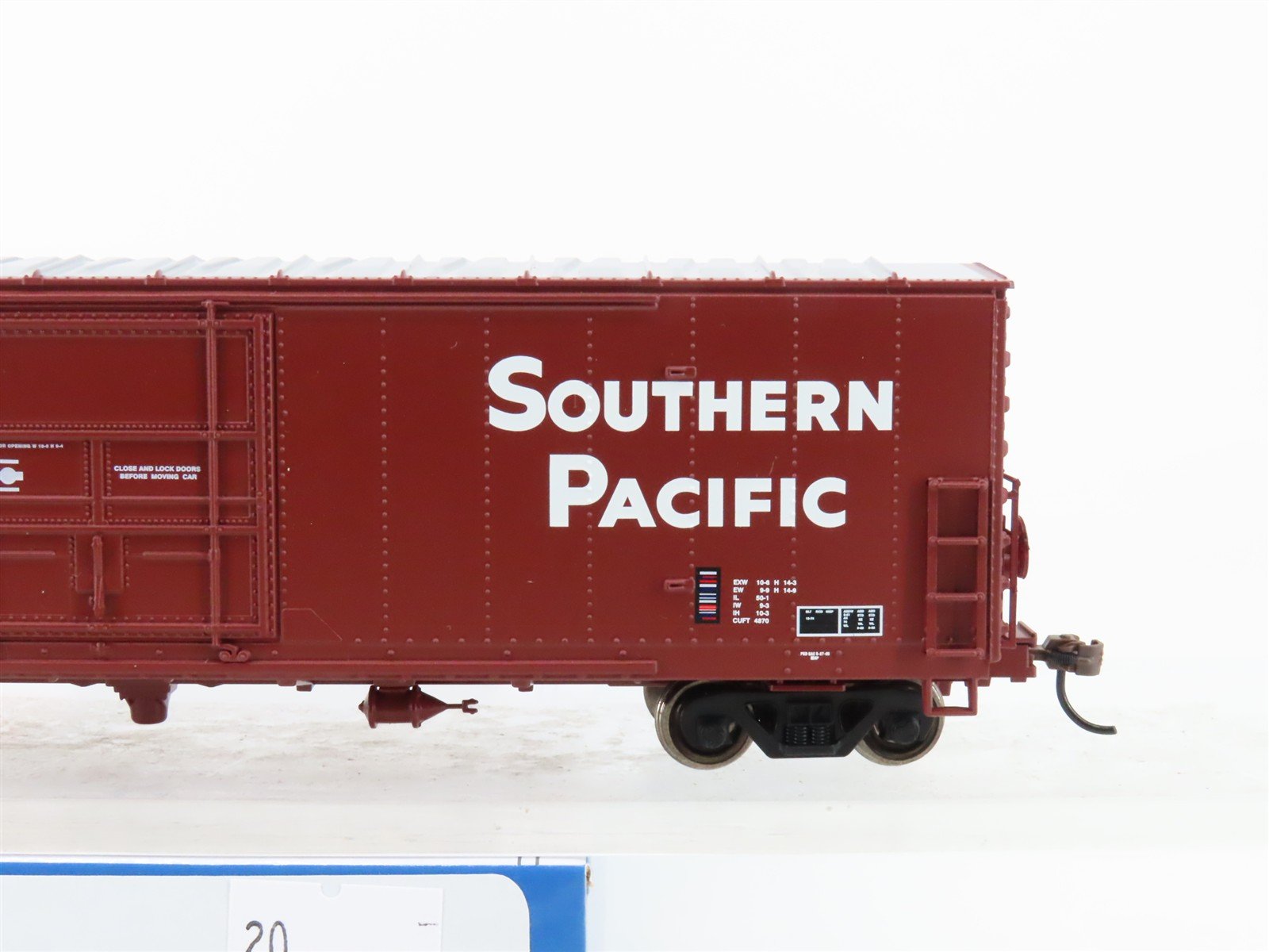 HO Scale Athearn ATH71021 SP Southern Pacific 50' Plug Door Box Car #661110