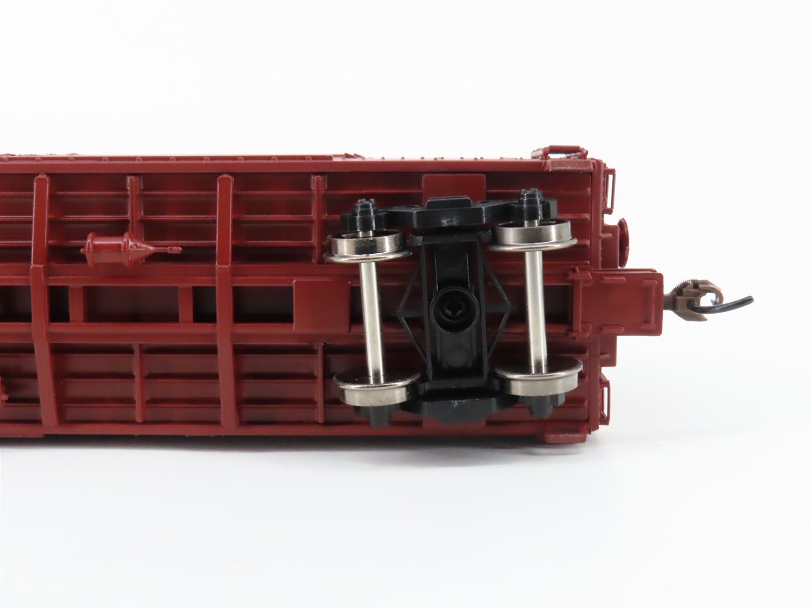 HO Scale Athearn ATH71021 SP Southern Pacific 50' Plug Door Box Car #661110