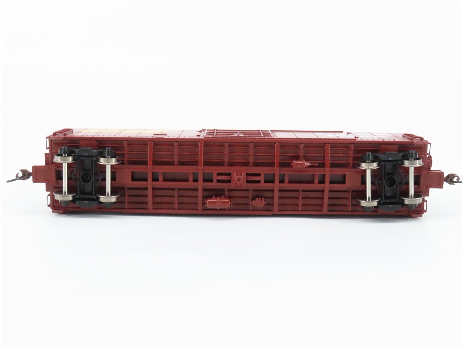 HO Scale Athearn ATH71021 SP Southern Pacific 50' Plug Door Box Car #661110