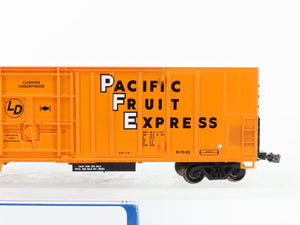 HO Athearn ATH71049 PFE Pacific Fruit Express 57' Mechanical Reefer #459384