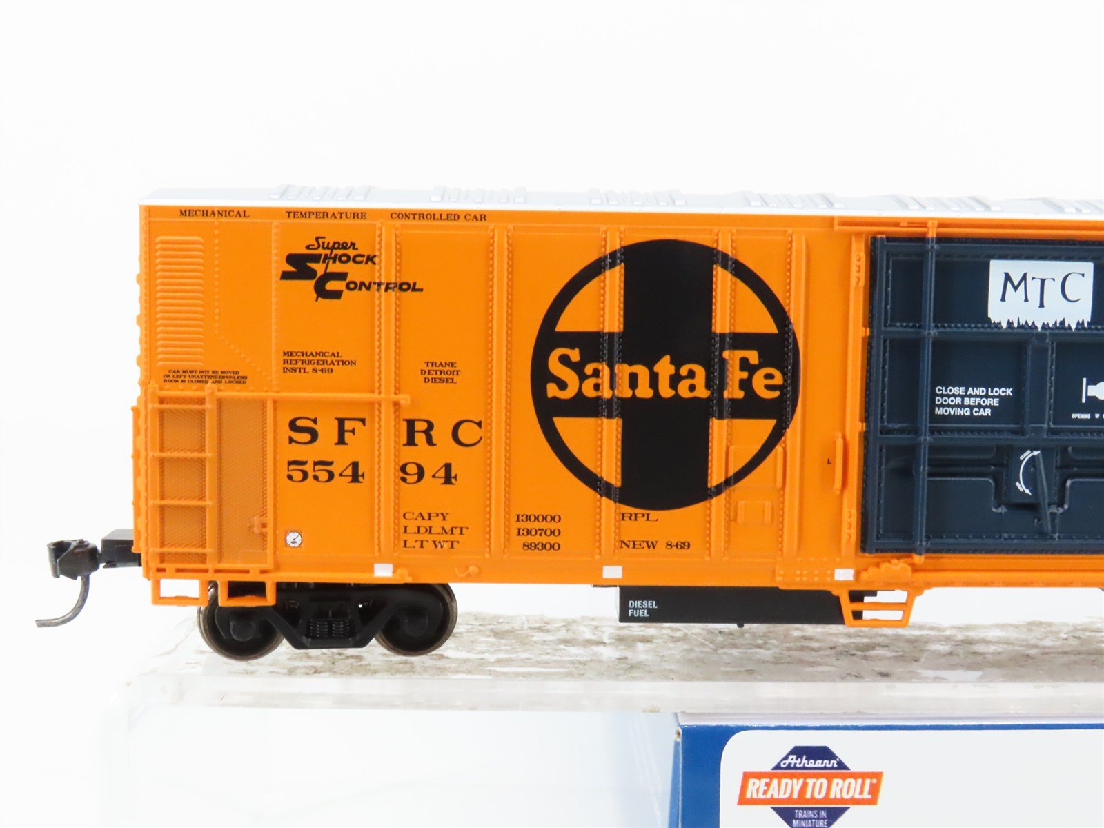 HO Scale Athearn ATH71040 SFRC Santa Fe Railroad 57' Mechanical Reefer #55494