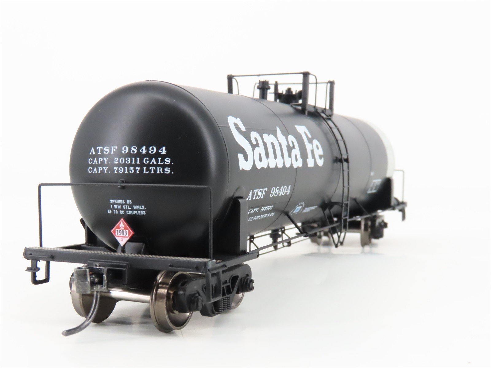 HO Scale Athearn ATH15946 ATSF Santa Fe Railroad General Service Tank Car #98494