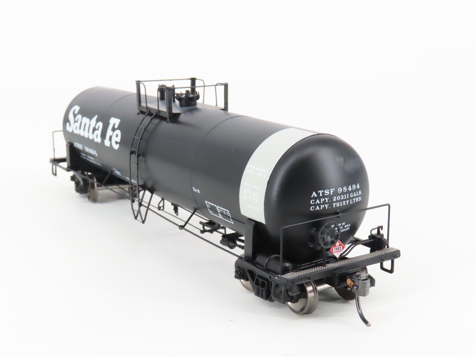 HO Scale Athearn ATH15946 ATSF Santa Fe Railroad General Service Tank Car #98494