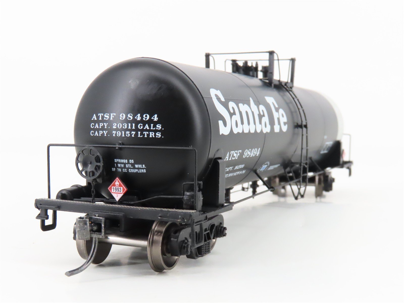 HO Scale Athearn ATH15946 ATSF Santa Fe Railroad General Service Tank Car #98494