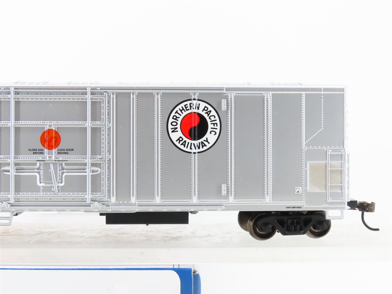 HO Scale Athearn ATH71046 NPM Northern Pacific 57' Mechanical Reefer #1649