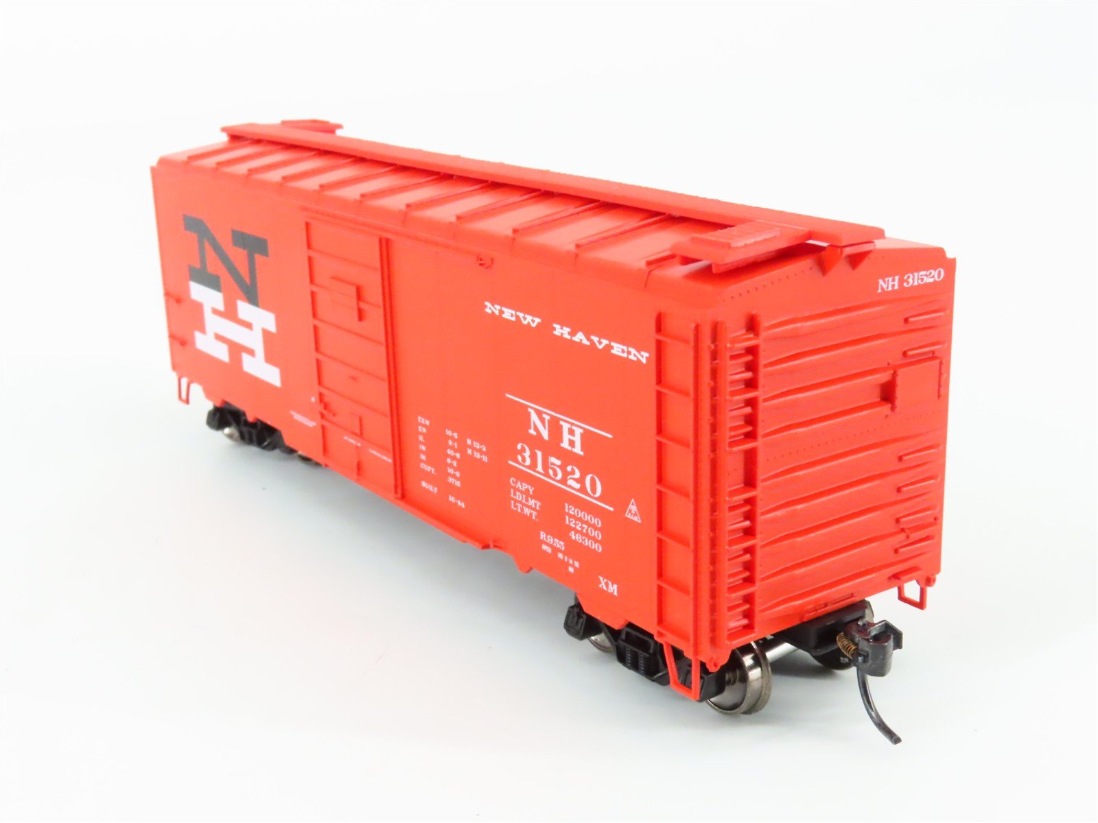 HO Scale Athearn ATH7627 NH New Haven Railroad 40' Single Door Box Car #31520
