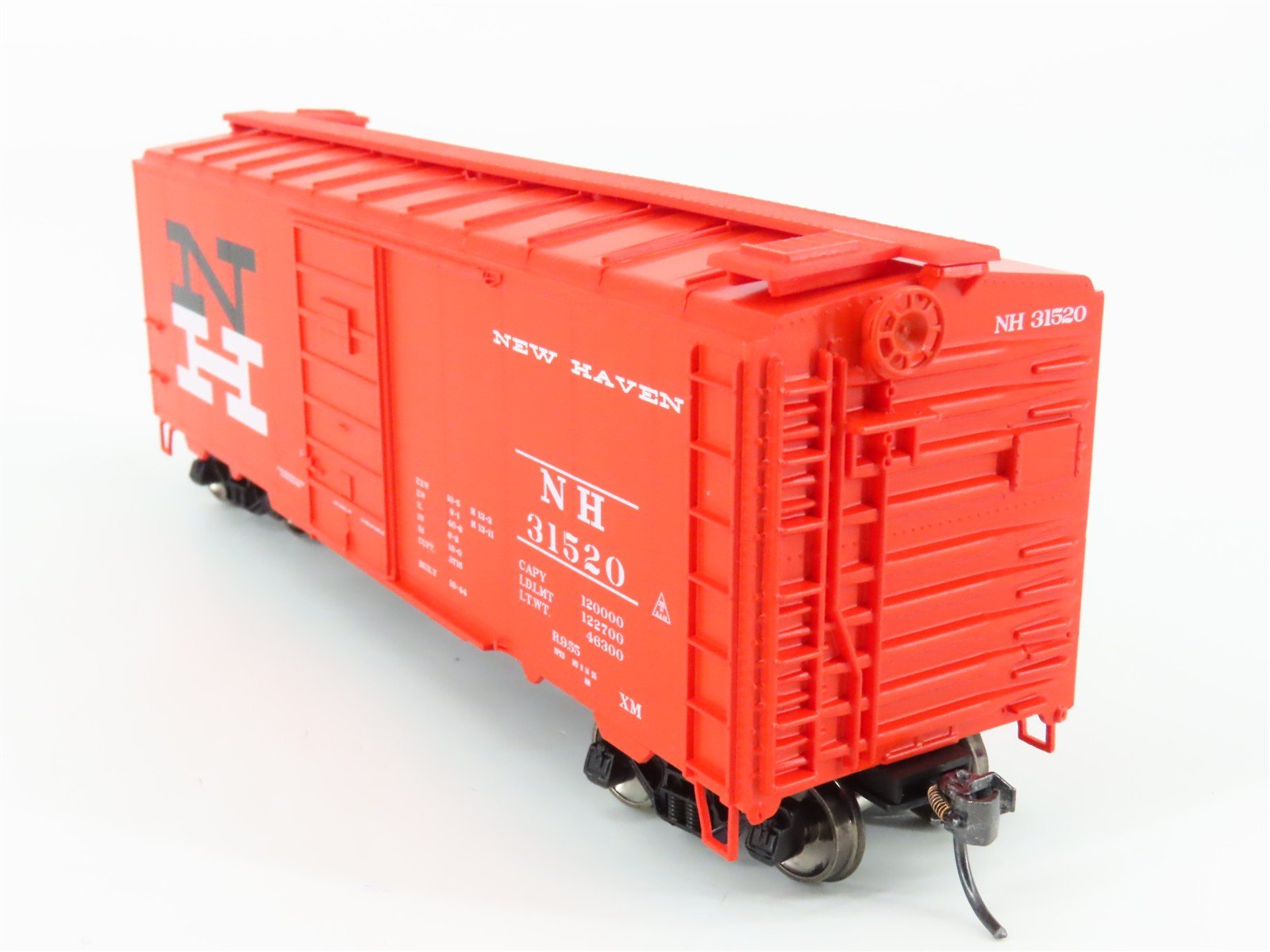 HO Scale Athearn ATH7627 NH New Haven Railroad 40' Single Door Box Car #31520