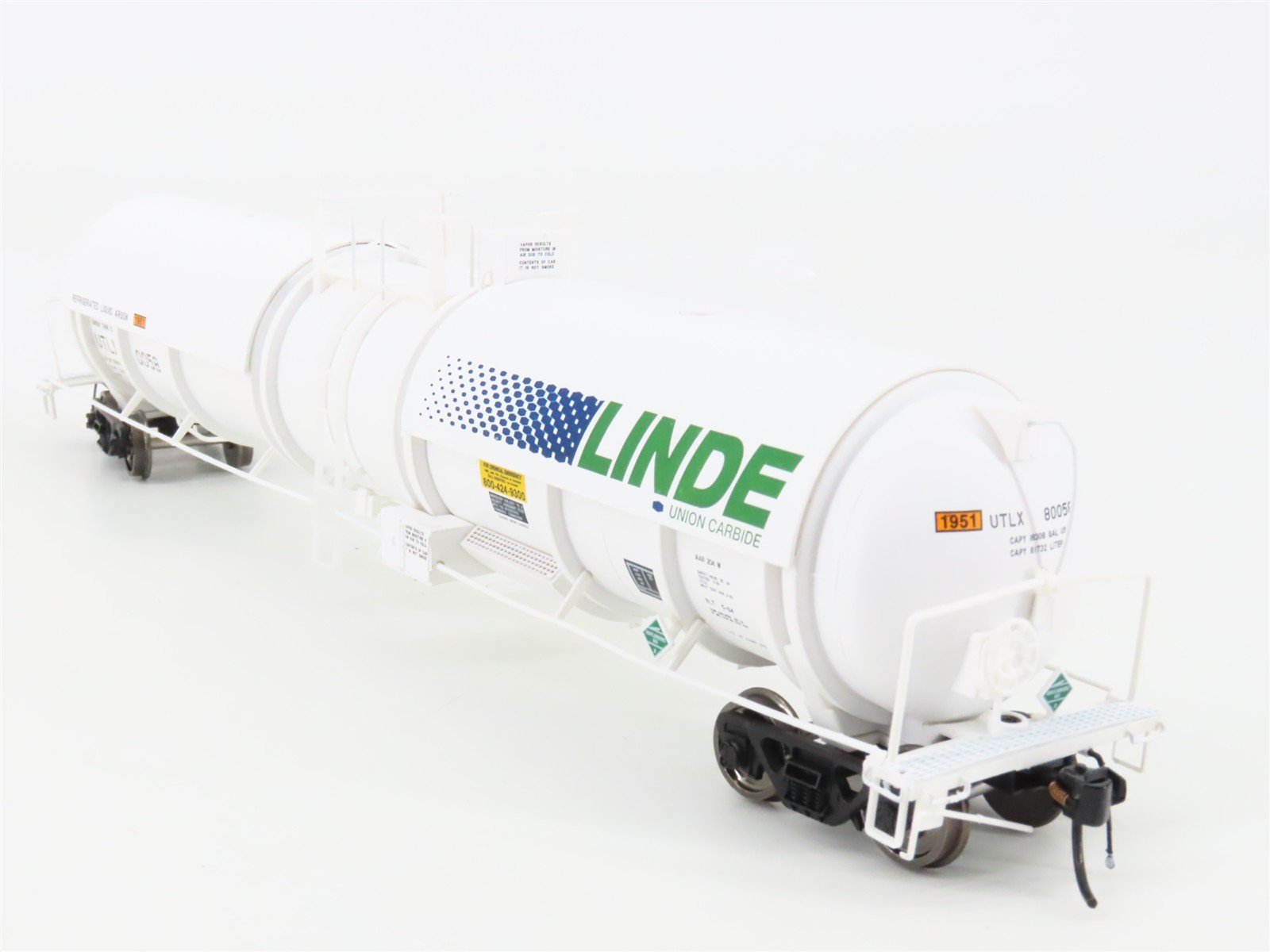 HO Scale Broadway Limited Imports 6316 UTLX Linde Cryogenic Tank Car 2-Pack