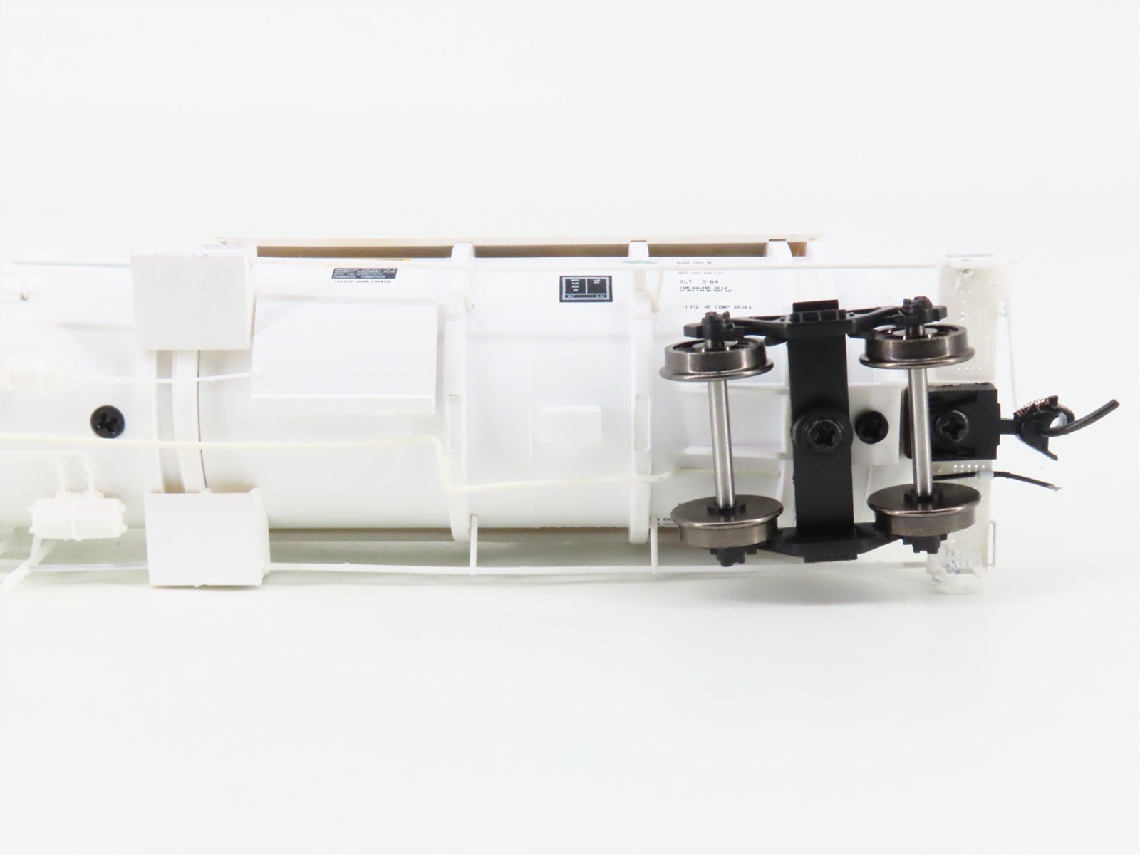 HO Scale Broadway Limited Imports 6316 UTLX Linde Cryogenic Tank Car 2-Pack
