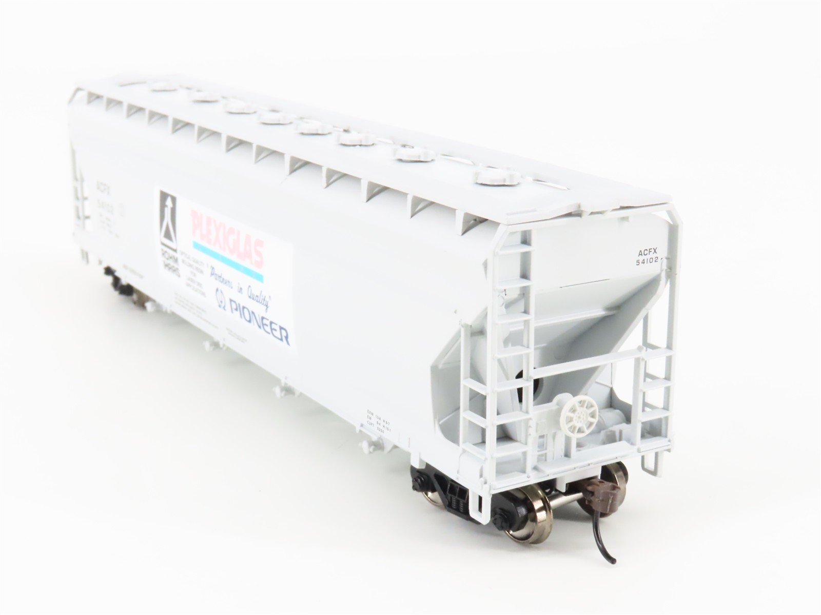 HO Athearn Roundhouse RND1198 ACFX Plexiglas 4-Bay Centerflow Hopper #54102