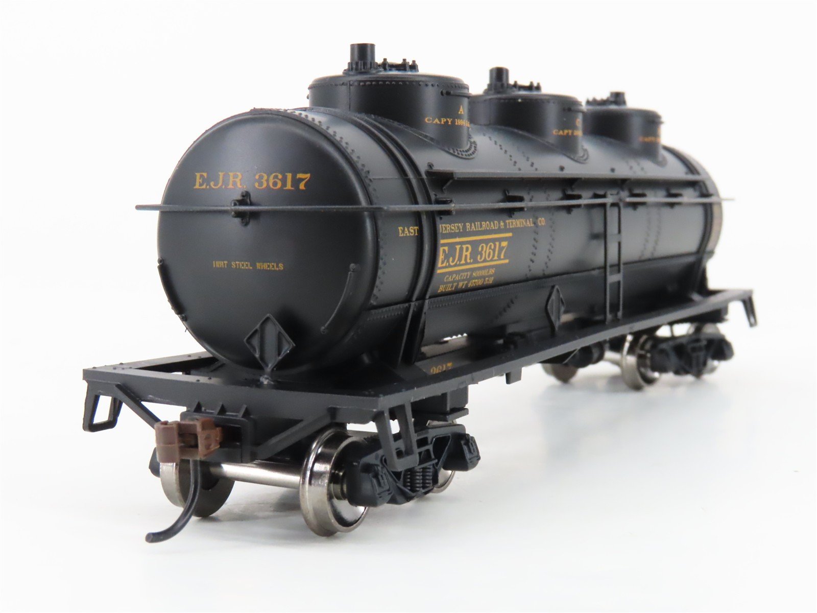 HO Athearn Roundhouse RND3182 EJR East Jersey Railroad Triple Dome Tank Car 3617