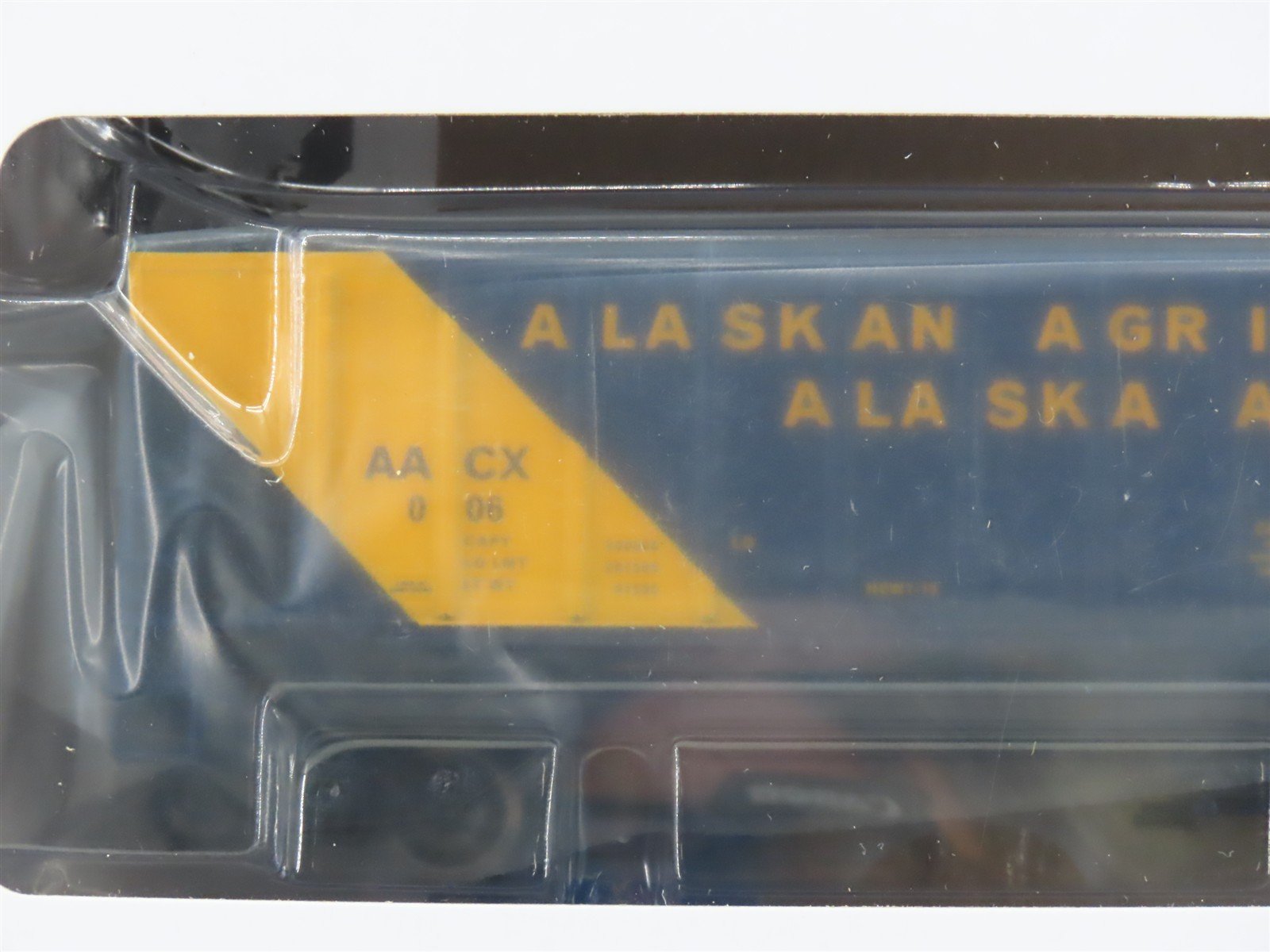 HO Scale Athearn ATH18777 AACX Alaska Railroad 3-Bay Hopper 3-Pack Sealed