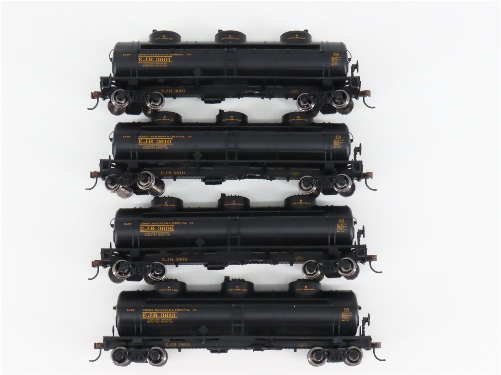 HO Scale Athearn Roundhouse RND3183 EJR East Jersey Railroad Tank Car 4-Pack