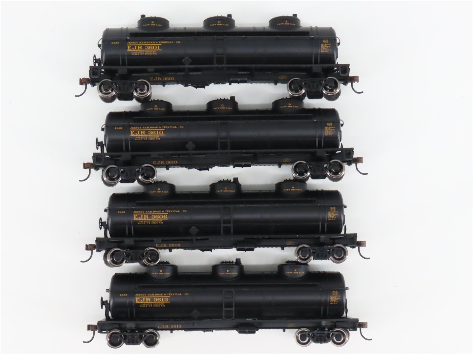 HO Scale Athearn Roundhouse RND3183 EJR East Jersey Railroad Tank Car 4-Pack