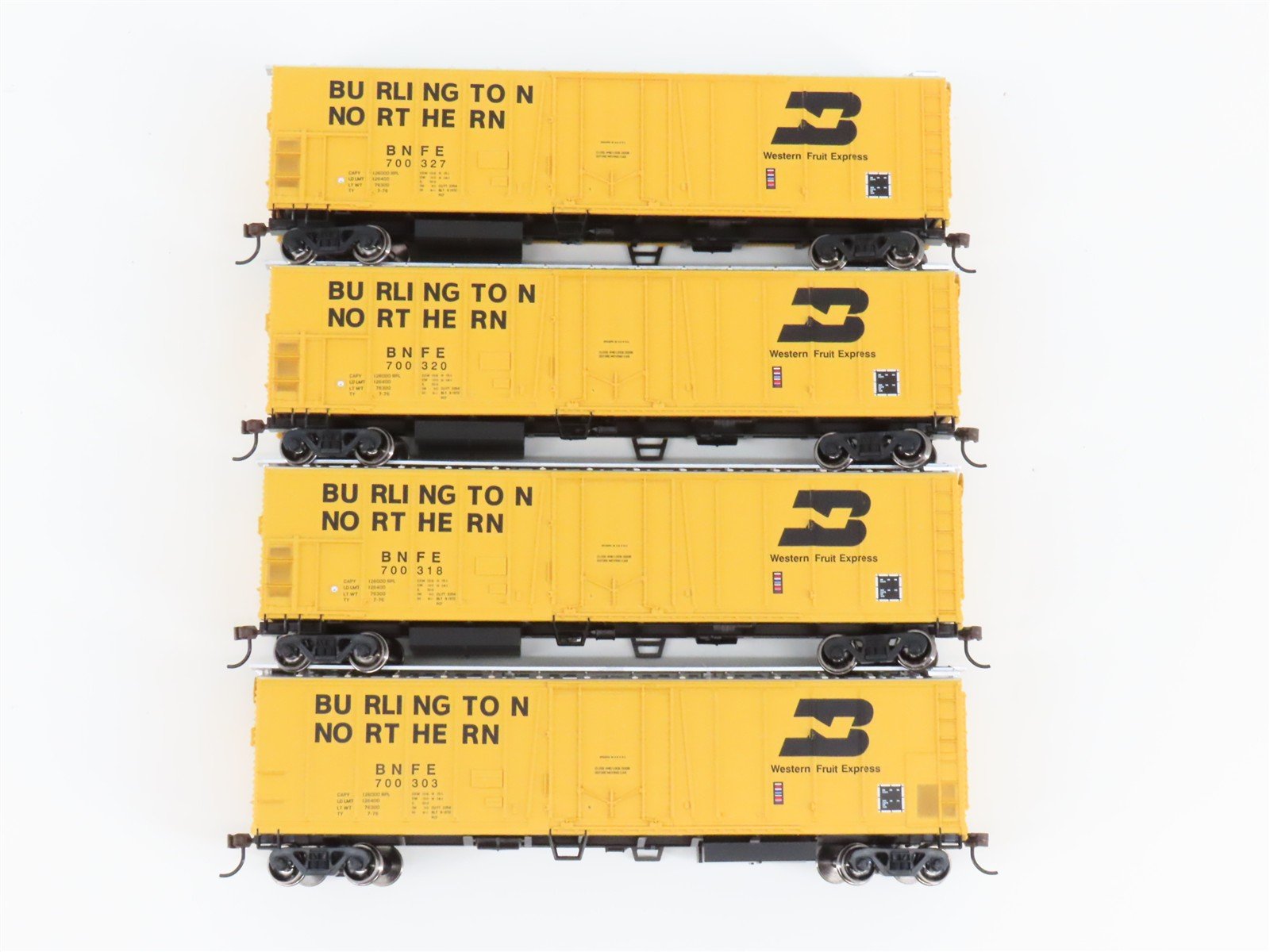 HO Athearn Roundhouse RND87984 BNFE Burlington Northern Mechanical Reefer 4-Pack