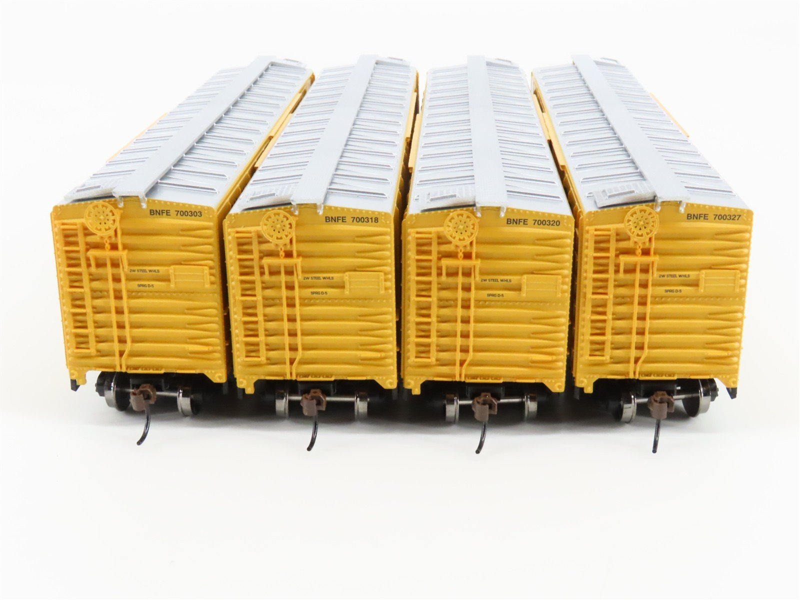 HO Athearn Roundhouse RND87984 BNFE Burlington Northern Mechanical Reefer 4-Pack