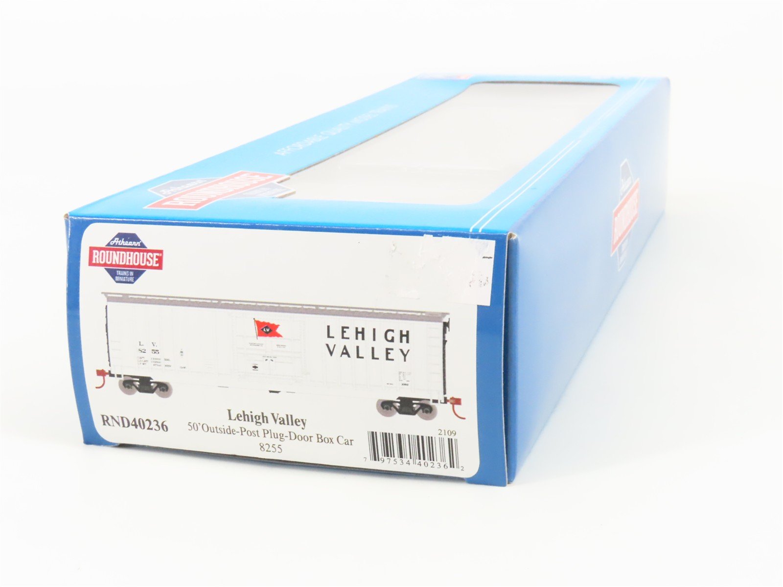 HO Athearn Roundhouse RND40236 LV Lehigh Valley 50' Plug Door Box Car #8255