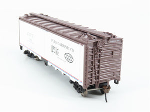 HO Scale Athearn Roundhouse RND2198 DICX Pure Carbonic Co. 40' Steel Reefer #381