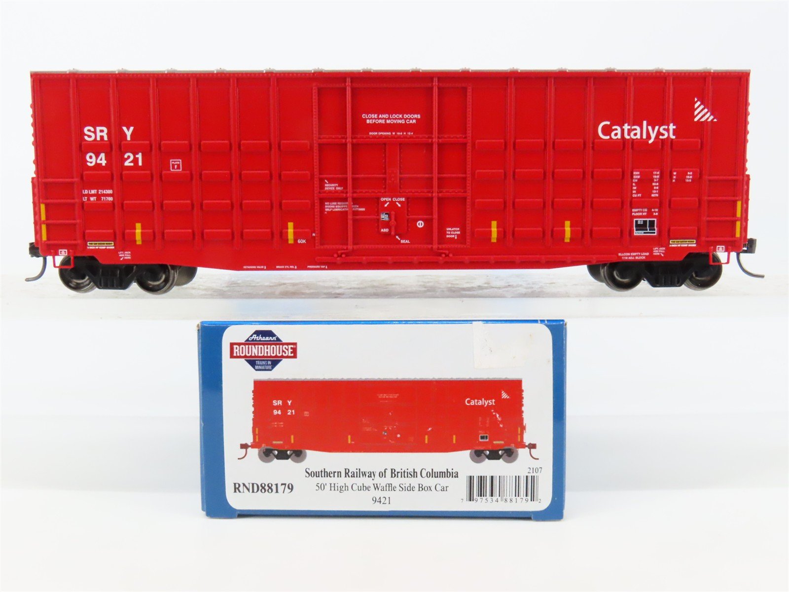 HO Scale Athearn Roundhouse RND88179 SRY Catalyst 50' High Cube Box Car #9421