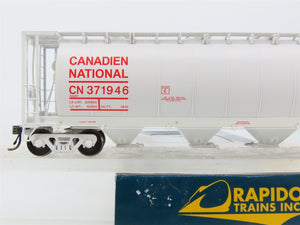 HO Scale Rapido 127024A CN Canadian National 4-Bay Covered Hopper #371946