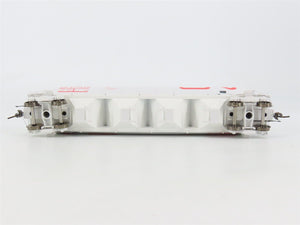 HO Scale Rapido 127024A CN Canadian National 4-Bay Covered Hopper #371946