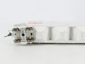 HO Scale Rapido 127024A CN Canadian National 4-Bay Covered Hopper #371946