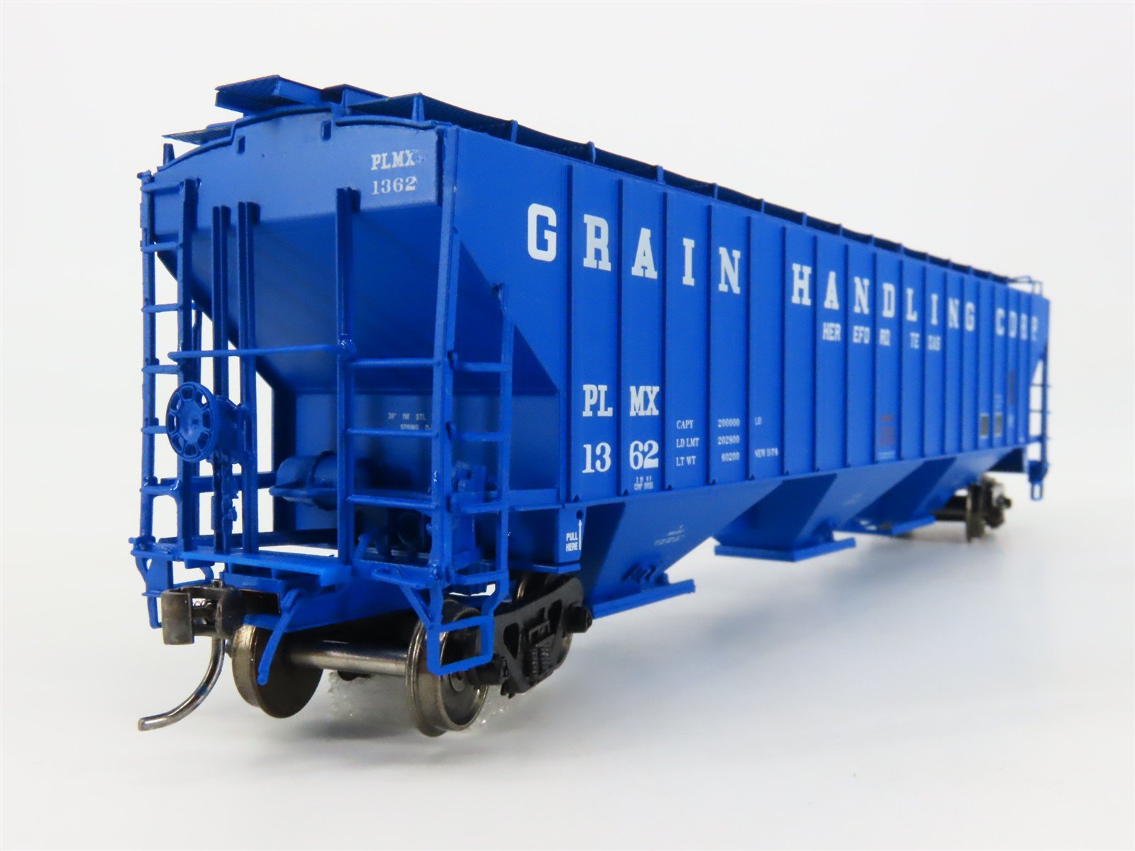 HO Scale InterMountain 453106-04 PLMX Grain Handling Corp 3-Bay Hopper #1362