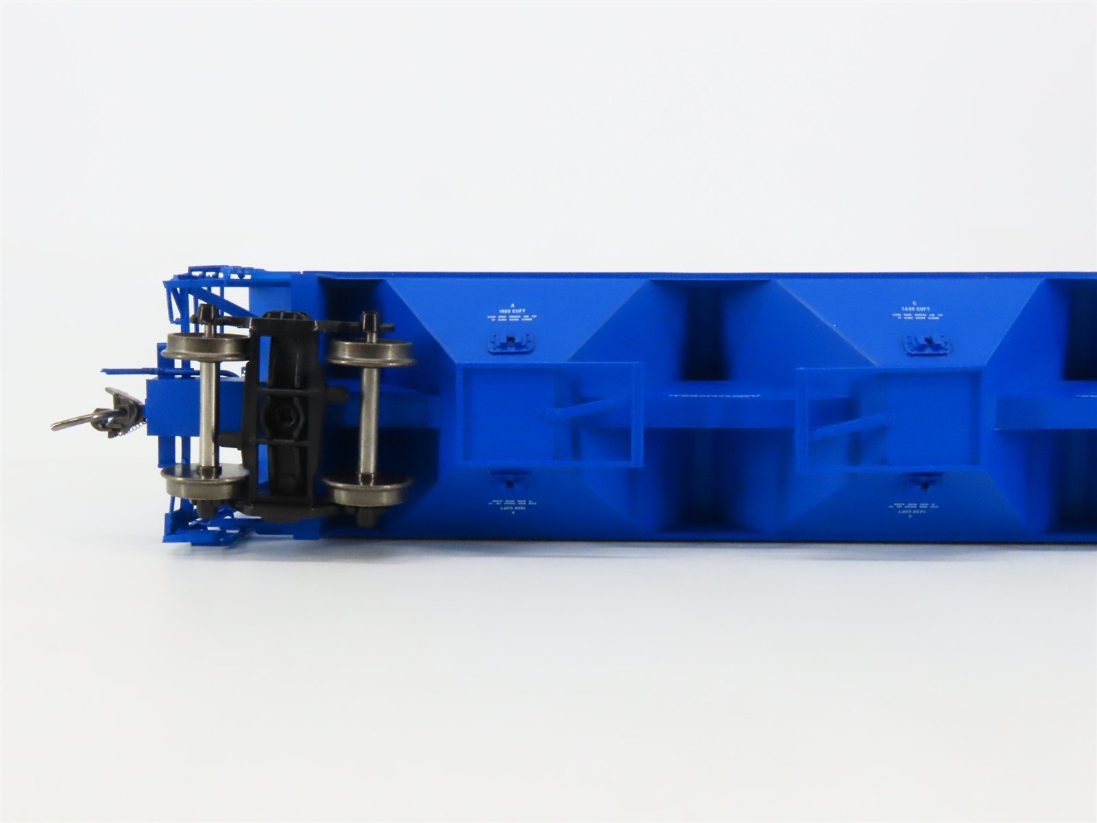 HO Scale InterMountain 453106-04 PLMX Grain Handling Corp 3-Bay Hopper #1362
