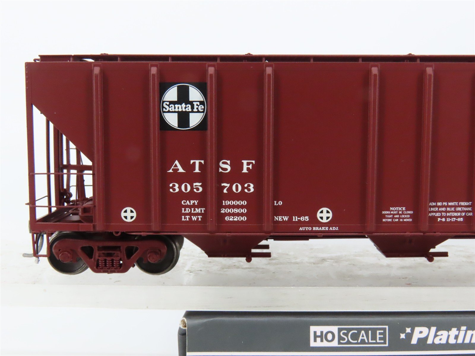 HO Scale ExactRail Platinum EP-80199-2 ATSF Santa Fe 3-Bay Hopper #305703