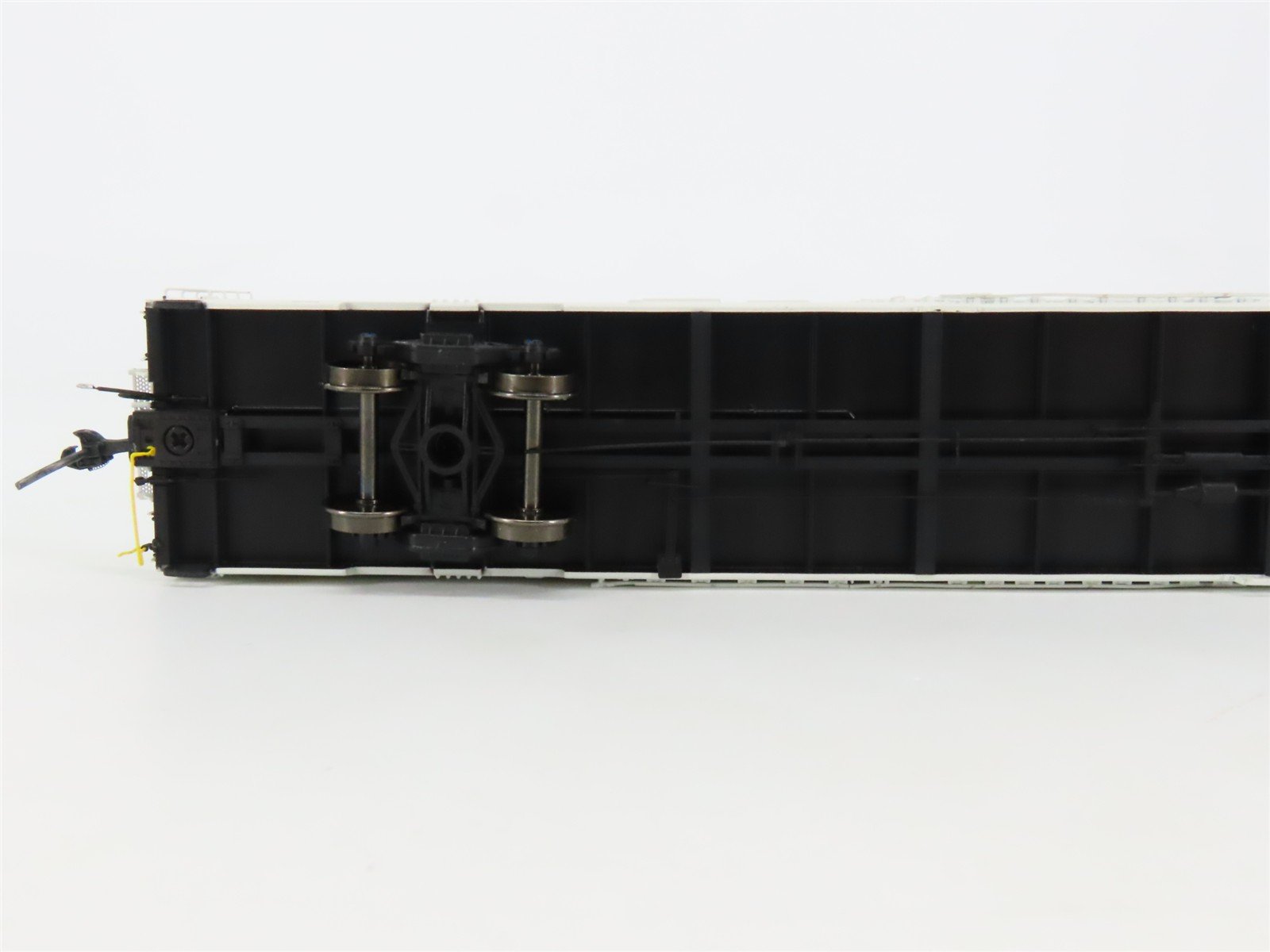 HO Scale ExactRail Platinum EP-81050-48 ARMN UP Union Pacific 64' Reefer #111283