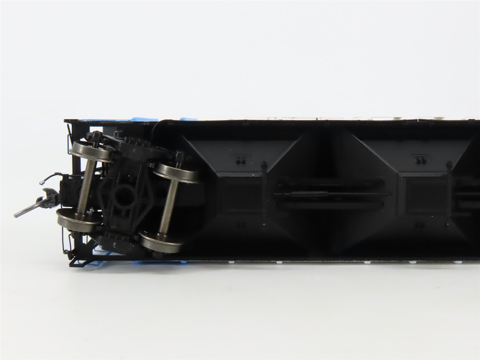 HO Scale ExactRail Platinum EP-80207-1 TLDX Peavey Company 3-Bay Hopper #2660