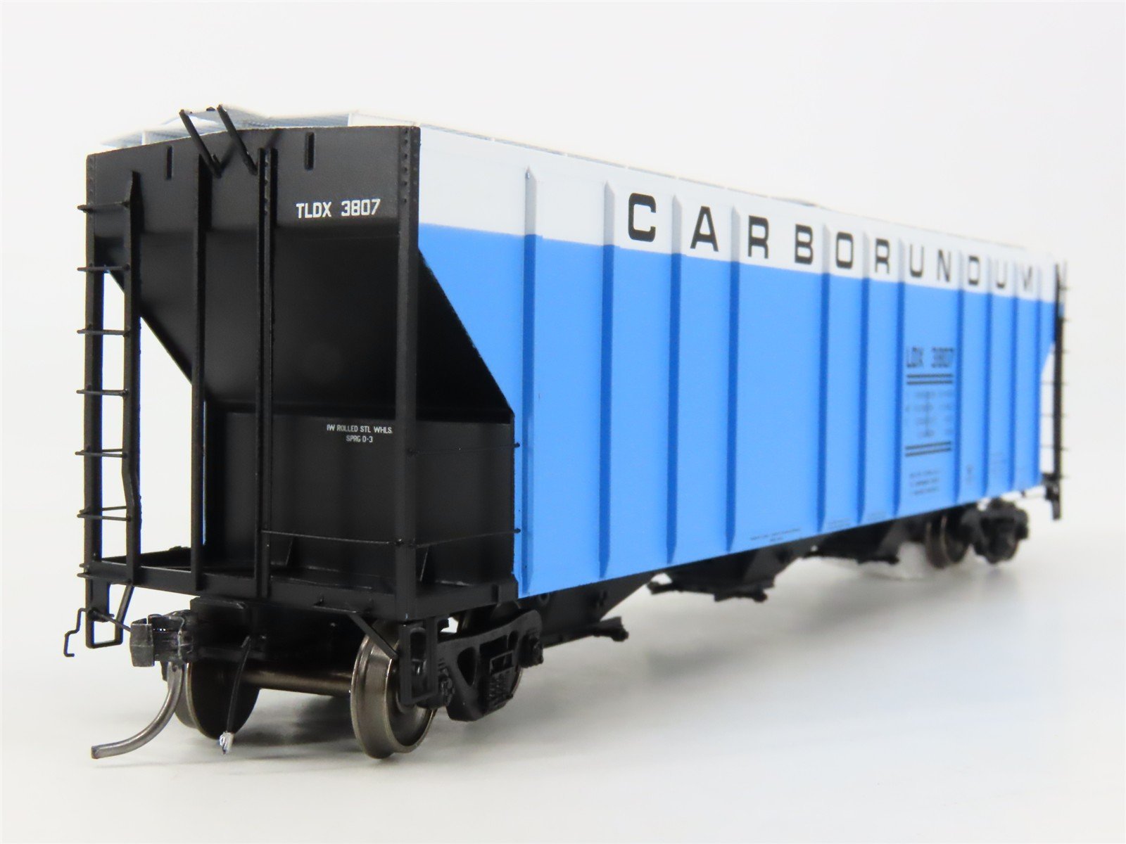 HO Scale ExactRail Platinum EP-80210-2 TLDX Carborundum 3-Bay Hopper #3807