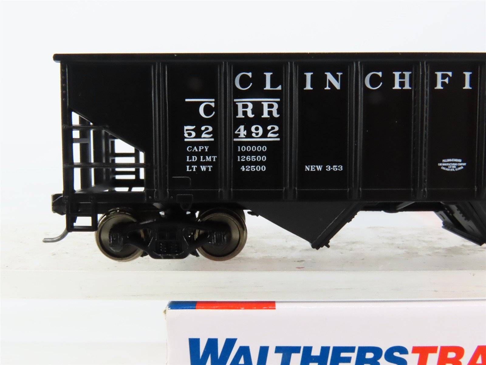HO Scale Walthers Trainline 931-1840 CRR Clinchfield 2-Bay Open Hopper #52492