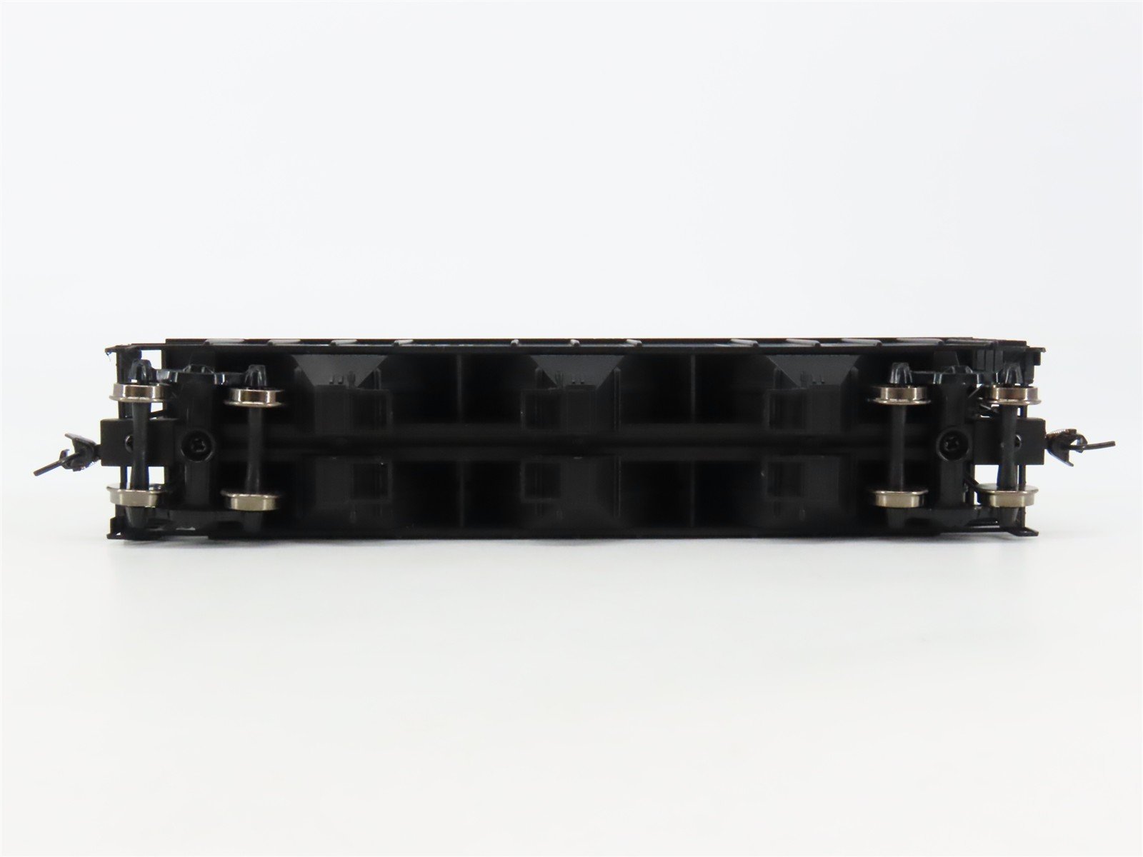 HO Scale Walthers Mainline 910-7016 CB&Q Burlington Route 3-Bay Hopper #85060
